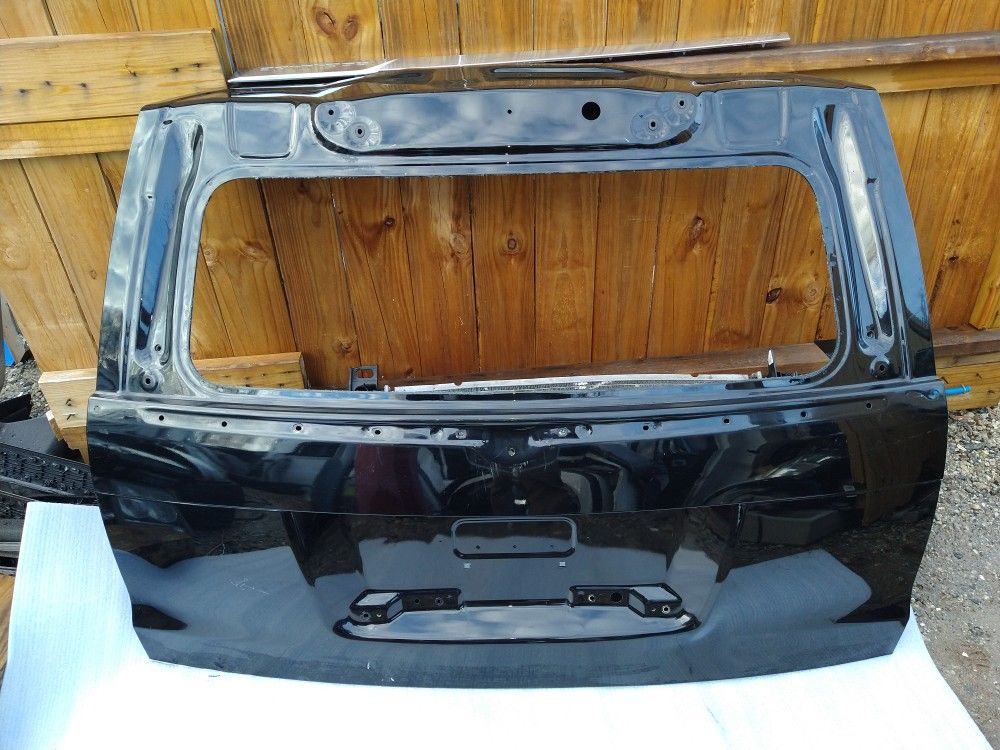 2015 To 2020 Cadillac Escalade Rear Liftgate OEM Part