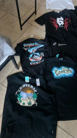 XL men’s brand name T’s