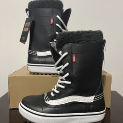 Vans Standard Snow MTE Boots Size Men US 4 Women's 5.5 Black Upper Gum Bottom