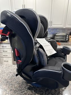 uppababy seat UPPAbaby New Infant SnugSeat main image 0