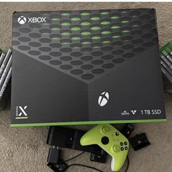 🎮 Xbox Series X Used, 2 Controllers, 15 games, All Cables, Box 1TB Works Good