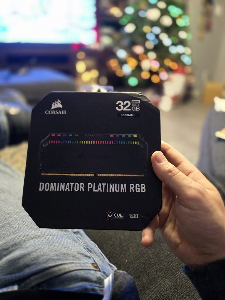 32gb Corsair Dominator Platinum RGB DDR4 3600mhz RAM