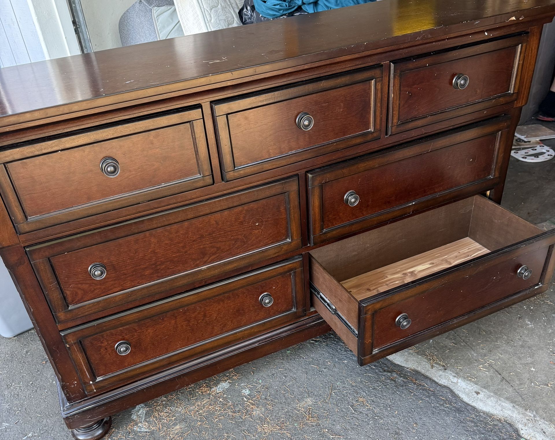 Ashley Furniture Porter Large 7 Drawer Dresser