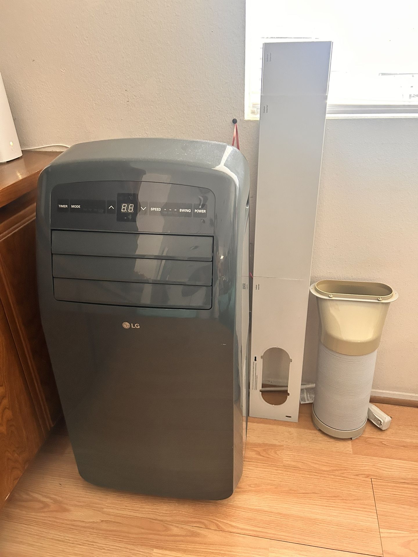 Portable AC with window spacer and flexi hose