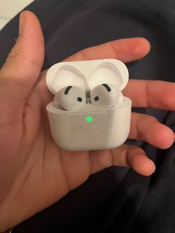 AirPods 4 ANC with Charging Case