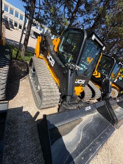 2026 JCB 400T Compact Track Loader