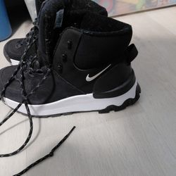 Nike City  Women's Top Lace Up Boots