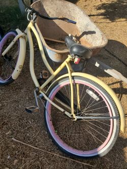 4 Bikes 10.00 A Piece.they All Work Fine.