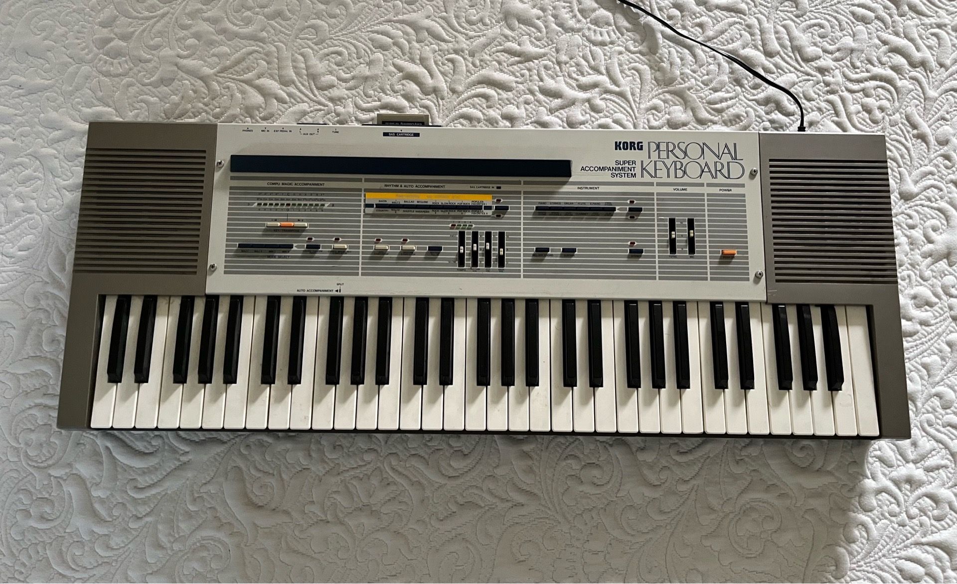 KORG SAS Super Accompaniment System Personal Keyboard Synthesizer w/ SC-02 Cartridge