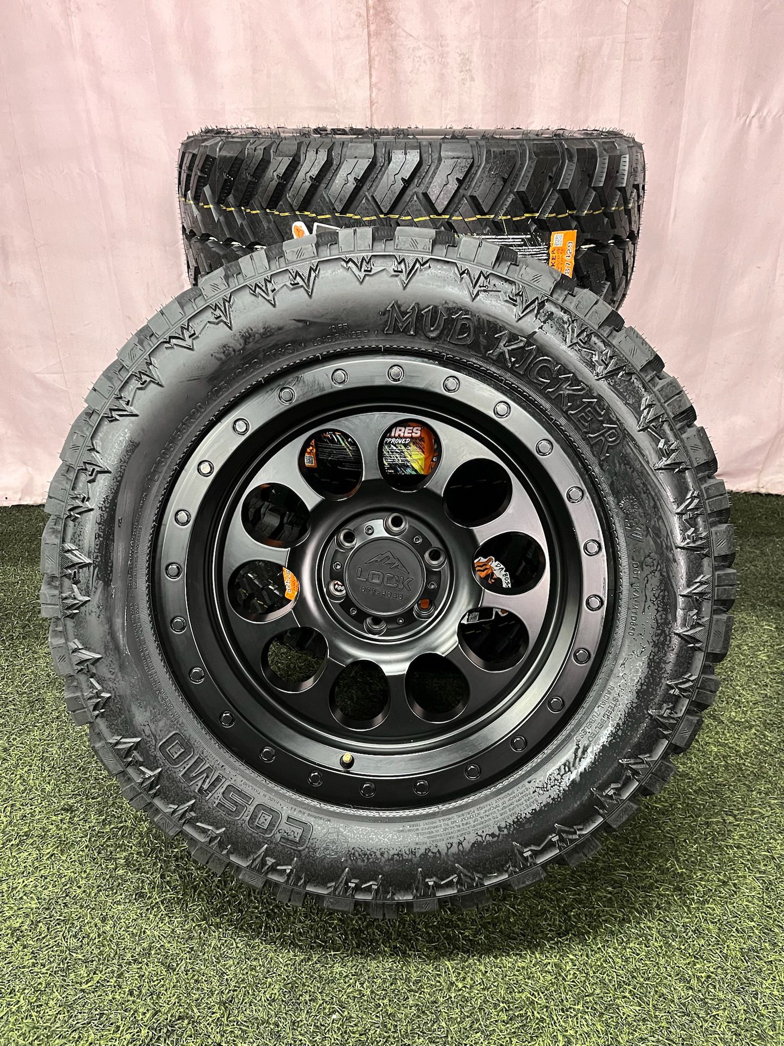 Brand New Ford F-150  Lock Off Road Cal 20x9.0 6x135 6 Lug 20 Inch Wheels 