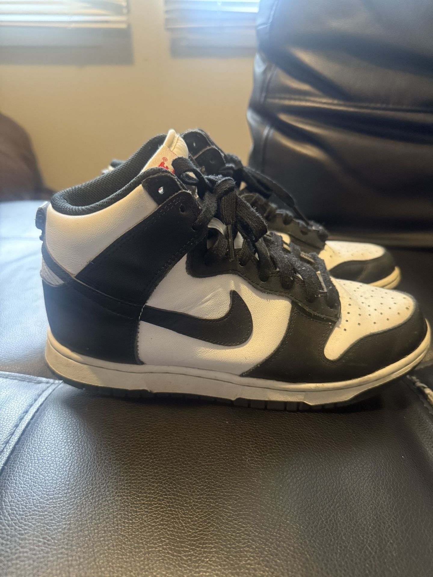 Women’s Nike Dunk High Pandas Size 7.5