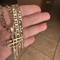 Gold Filled Chain With Double Cross Pendant