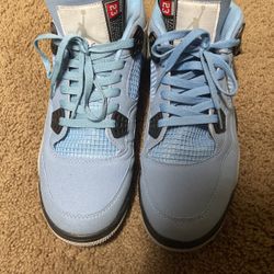 Jordan 4 UNC Blue