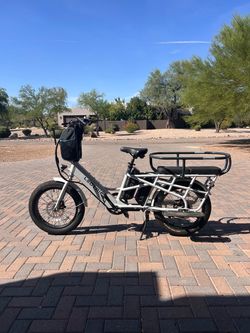 LECTRIC XPEDITION ELECTRIC CARGO E-BIKE – DUAL BATTERY – ONLY 80 MILES