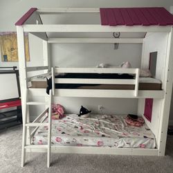 Girls Twin Bunk beds 