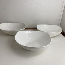 Triangle White Ceramic Bowl Set of 3