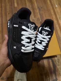 Black LV TRAINER