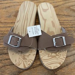 New Hard Foam Buckle Sandals Size 7 