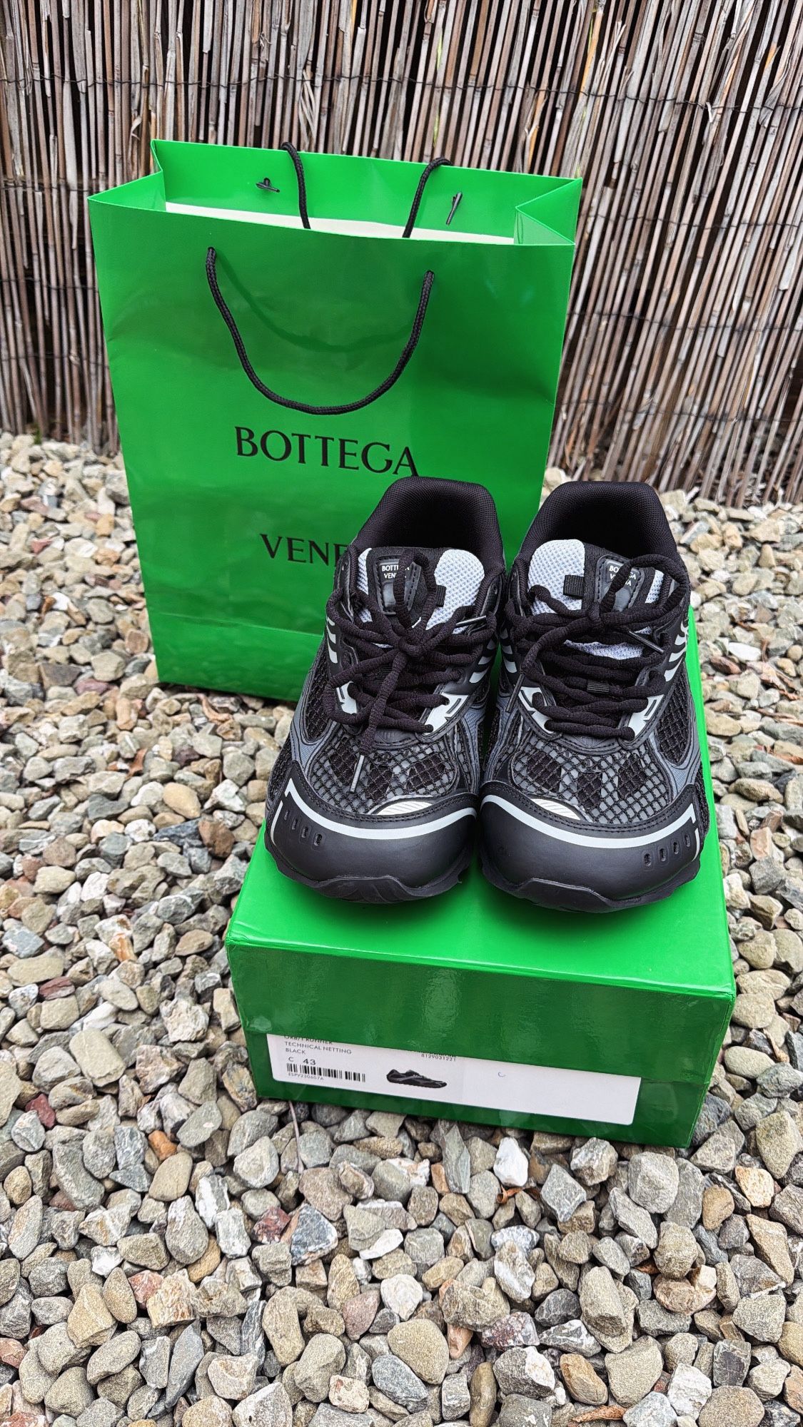 Bottega Veneta Black EU43