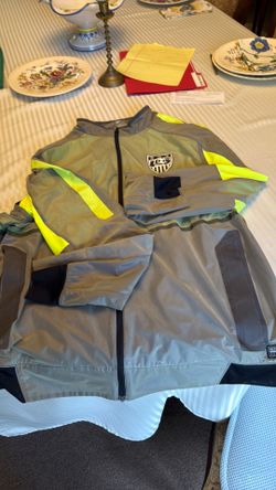 🇺🇸 ⚽️REDUCED PRICE USA soccer men’s jacket