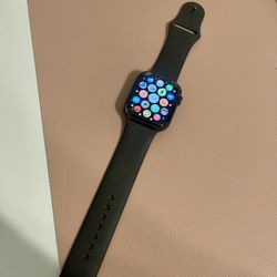 Apple Watch SE 44mm