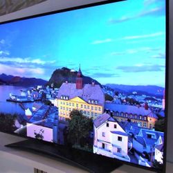 New 4K 55 Inch LG Smart TV