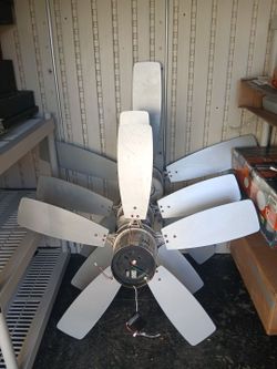 Ventiladores seminuevos 60 cada uno o 150 por los 3