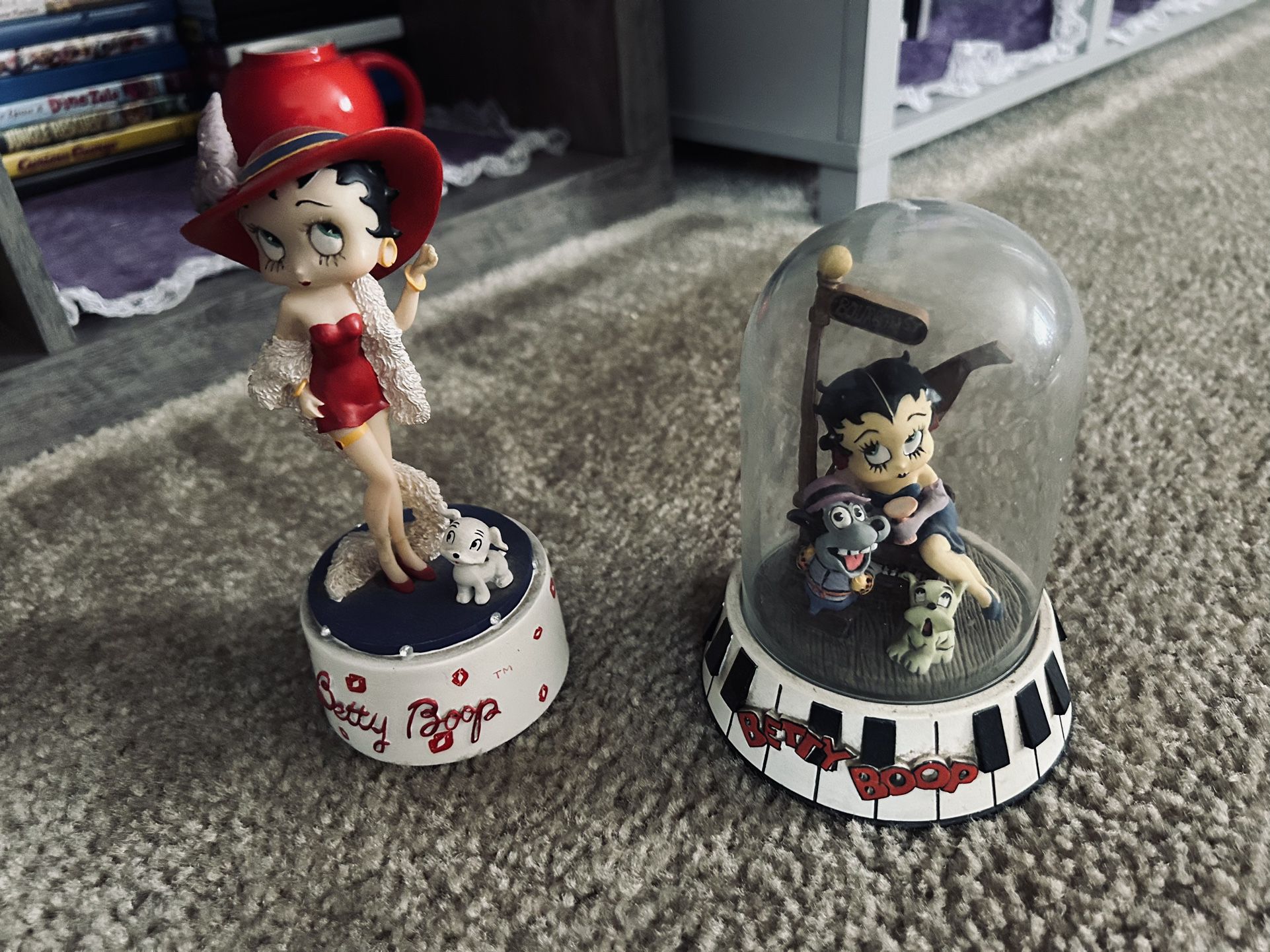 Betty Boop Statues 