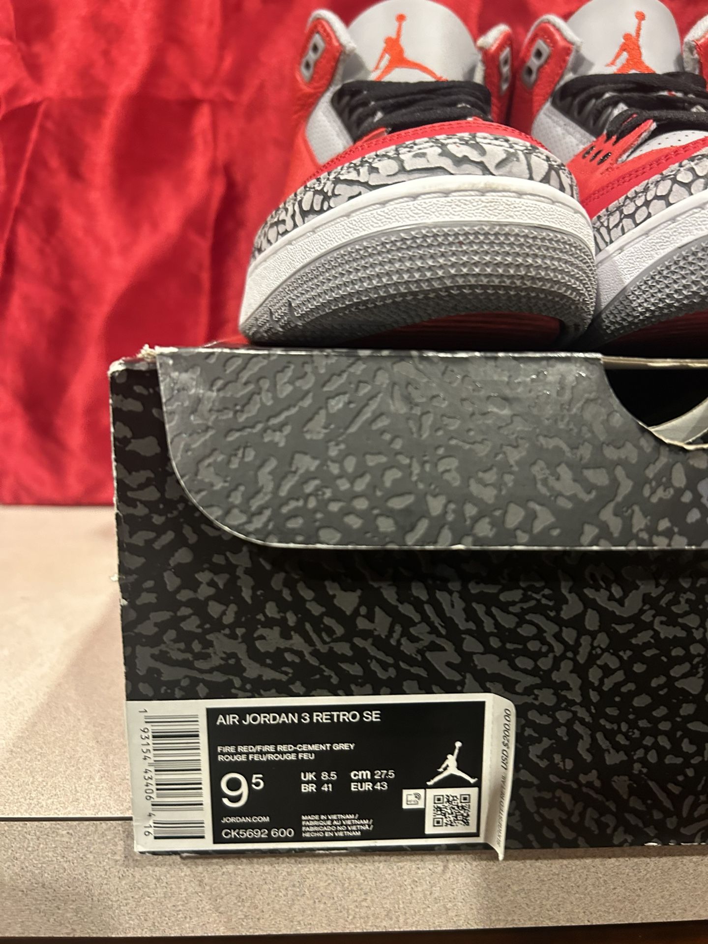 AIR JORDAN RETRO SE 'UNITE'