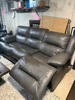Large leather 3-seat reclining sofa + corner wedge
