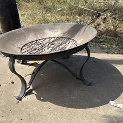 Outdoor Fire Pit With Grill