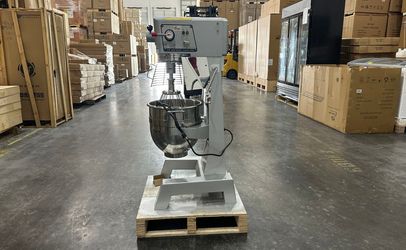 Clearance Commercial Dough Mixers NSF 30 qt mixer 11521F0617