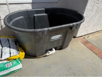 Rubbermade Stock Tank / Ice Bath