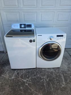 Samsung High Efficiency Washer and Dryer Set (Electric)
