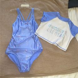Girls bikini set Size S (6)