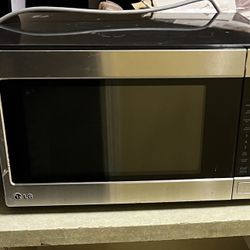 LG Large Microwave 