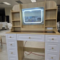 BRAND NEW 
43" Makeup Vanity Desk with Mirror and Lights, & Power Outl, Glass Top Big Vanity Table with 9 Drawers& 8 Storage Shelves, Dressing Table S