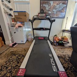 Sole F80 Treadmill