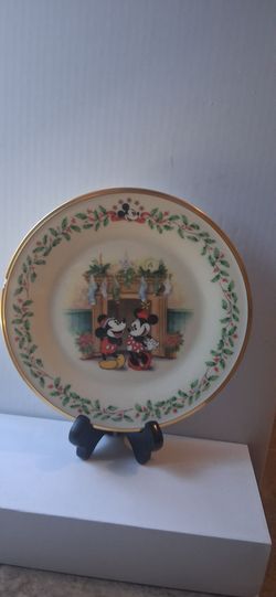 MICKEY MOUSE LONOX HOLIDAY PLATES DISNEYLAND