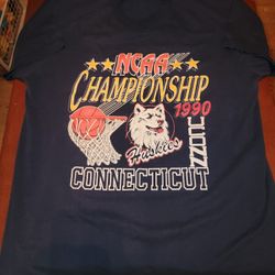 1990 Uconn Shirt XL 