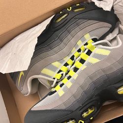 95 Air Max Brand New