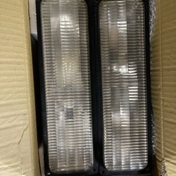 HEADLIGHTS  CHEVY TAHOE, SIERRA , SILVERADO , SUBURBAN  HEADLIGHTS 