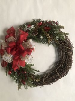 Christmas red bulbs grapevine wreath 20”