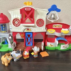 Farmhouse Toy - Makes Sound - $10 Gently Used 