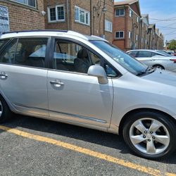 2007 KIA Rondo