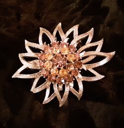 Vintage c1955 CORO Wild Sunflower Brooch Brushed Gold Tone Amber Rhinestone's