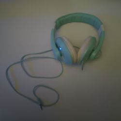 🩵 Light Blue 🩵 Headphones $3
