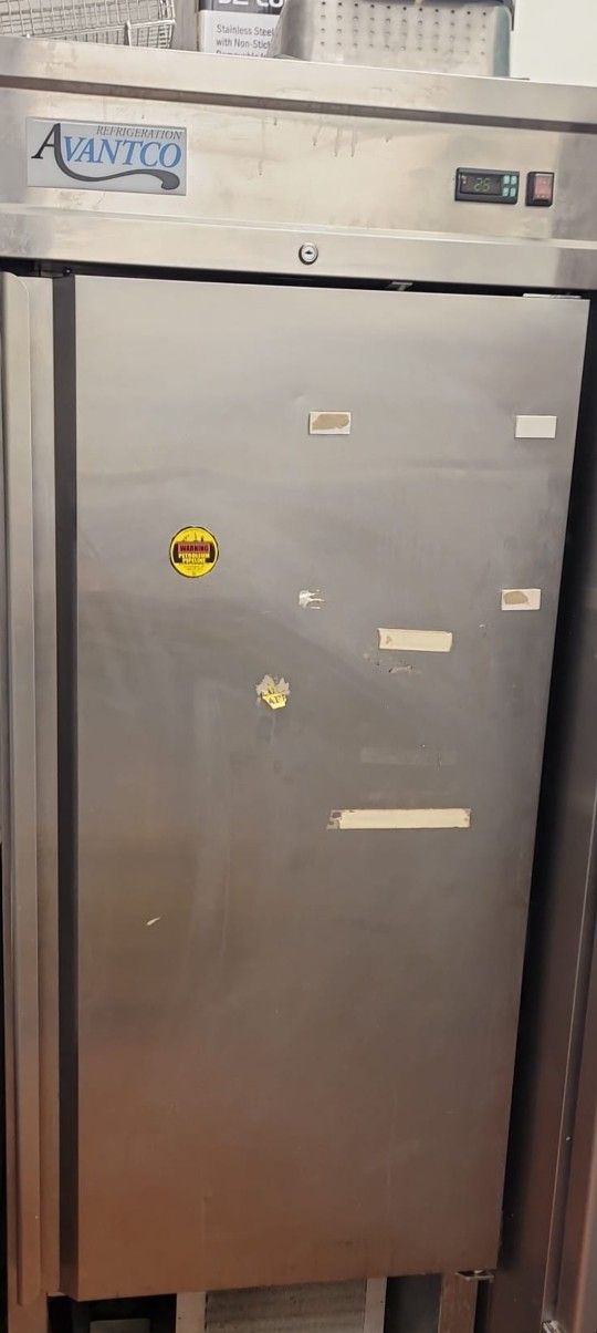 Avantco Commercial Tower freezer Kitchen Restaurant
