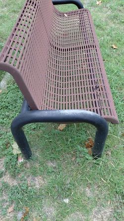 $200 Bench