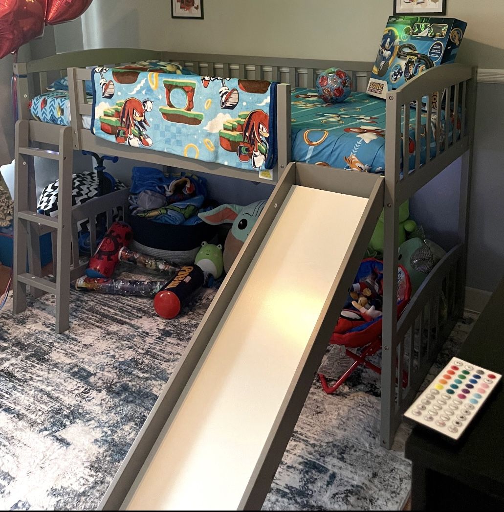 Twin Loft Bed 